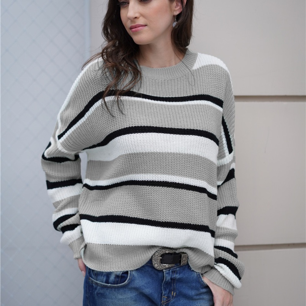 B2G1♦️🆕Gray Striped Pullover Sweater - Picture 3 of 7